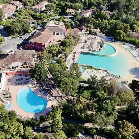 Les Bastides Aux Restanques Du Golfe De St Tropez - Maeva - Bastide 4 Pieces 8 Personnes Belle Vue - Prestige - Super Mae-4242 * Гримо